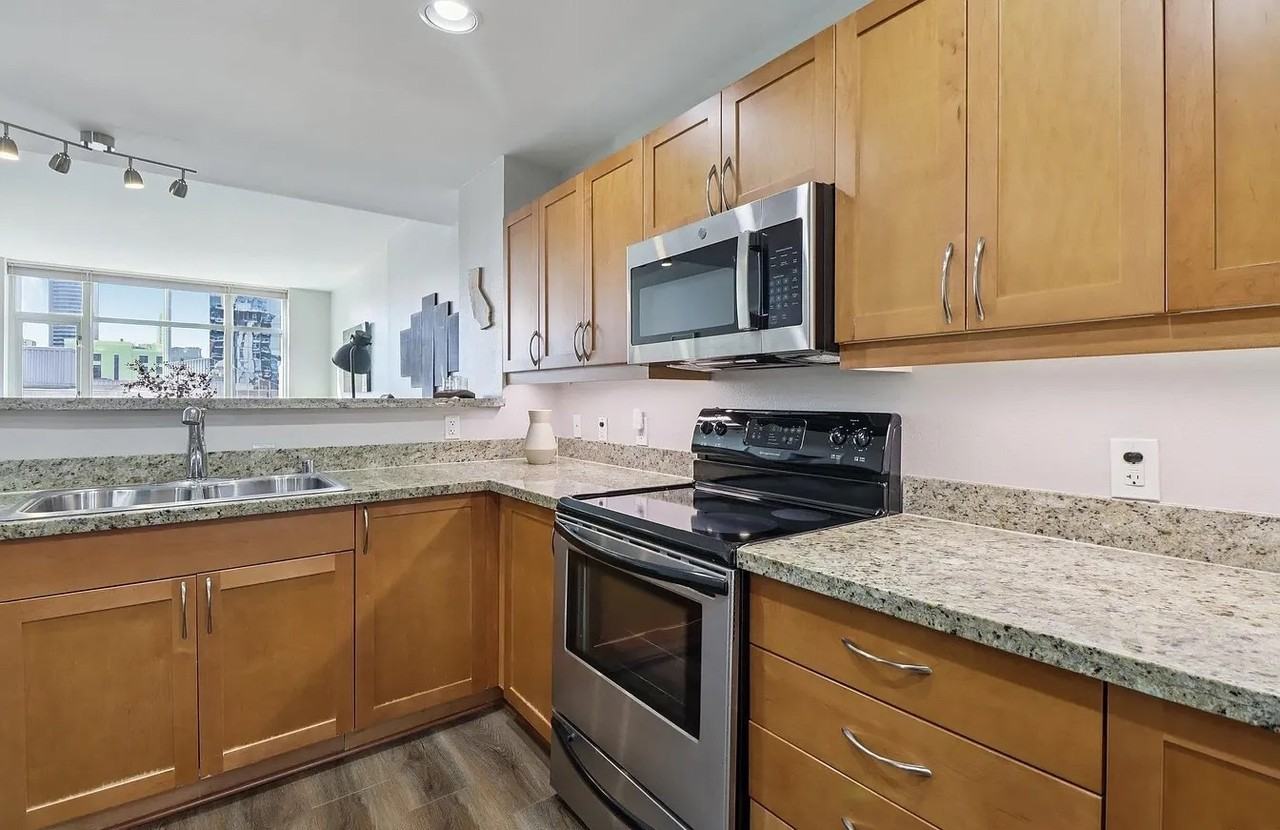 427 9Th Ave - Photo 7 of 12