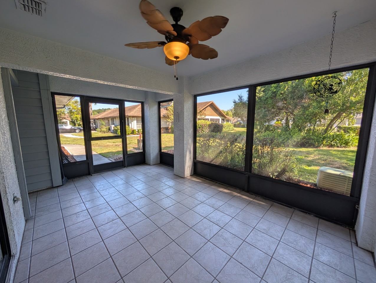 7705 Rockville Ct - Photo 3 of 32