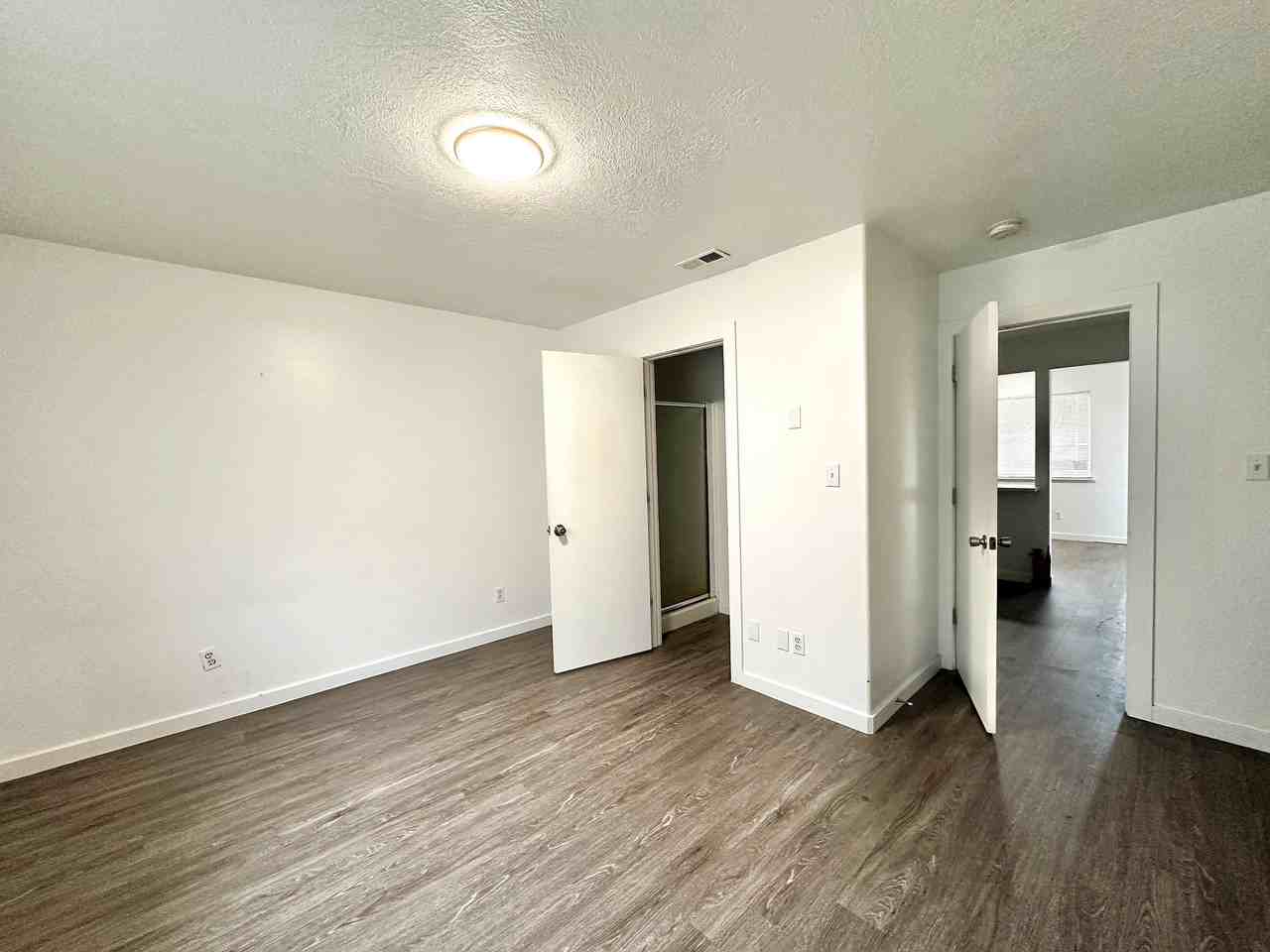 1790 W Harding Ave #1 - Photo 4 of 9