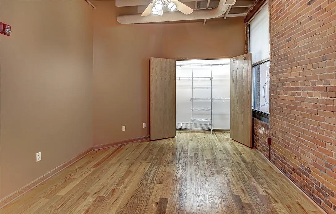 635 W Lakeside Ave #502 - Photo 6 of 10