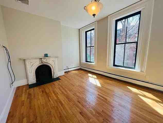 32 E Springfield St #2 - Photo 2 of 5