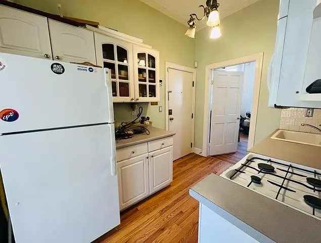 32 E Springfield St #2 - Photo 4 of 5