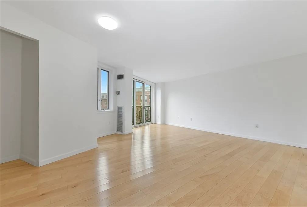 10 Rogers St #417 - Photo 2 of 13