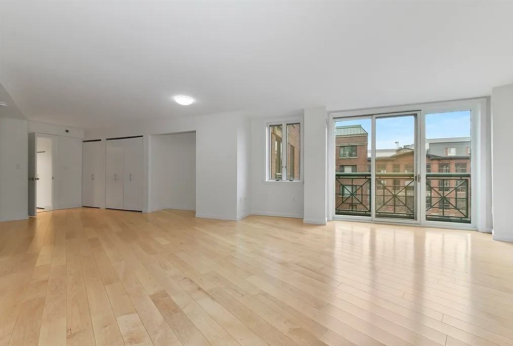 10 Rogers St #417 - Photo 4 of 13