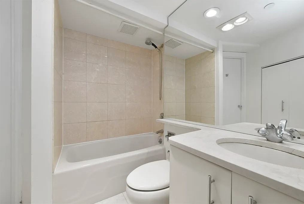 10 Rogers St #417 - Photo 5 of 13