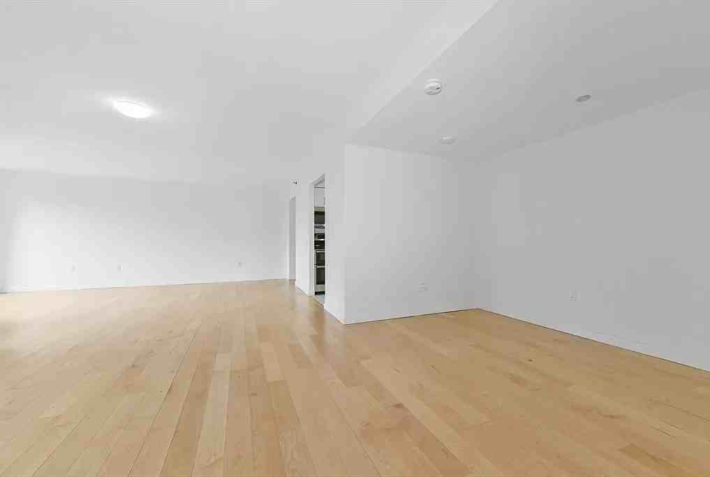 10 Rogers St #417 - Photo 6 of 13