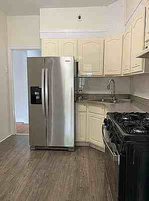 3103 Avenue N #2 - Photo 4 of 14