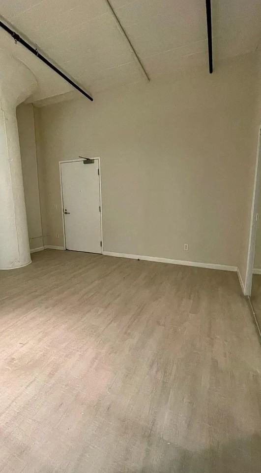 420 S San Pedro St #324 - Photo 2 of 11