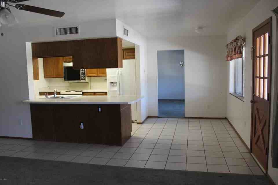 2020 E Orion St - Photo 3 of 17