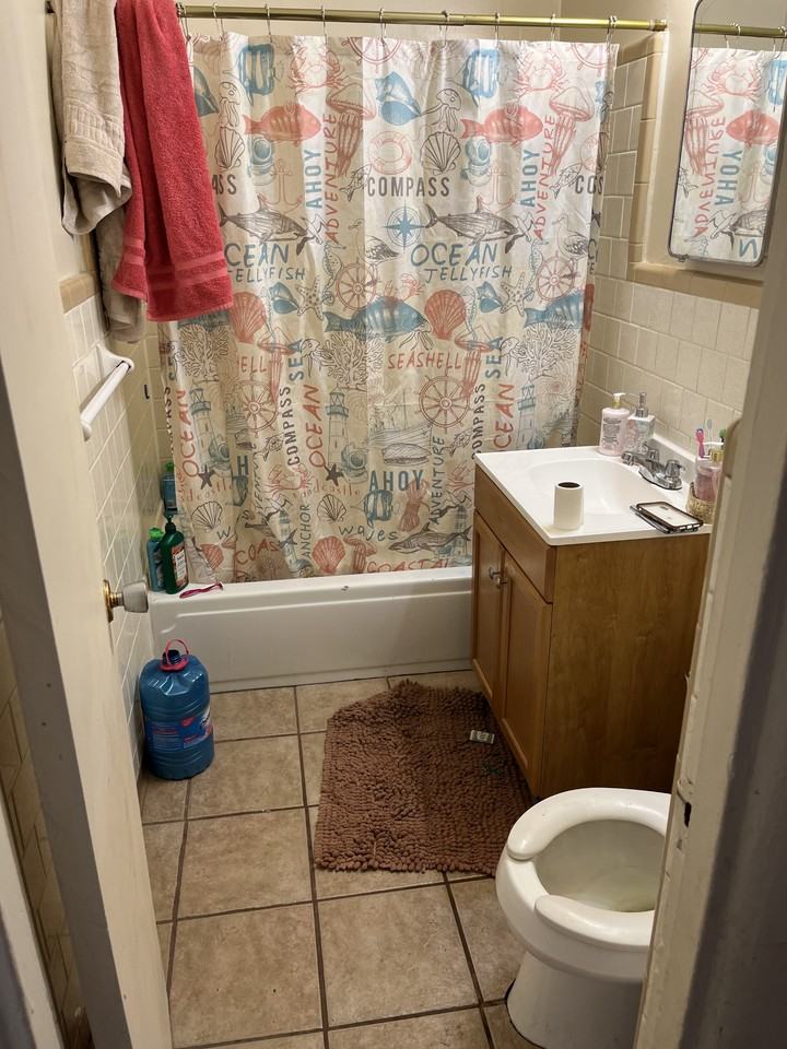 402 Columbia Dr Se - Photo 4 of 9