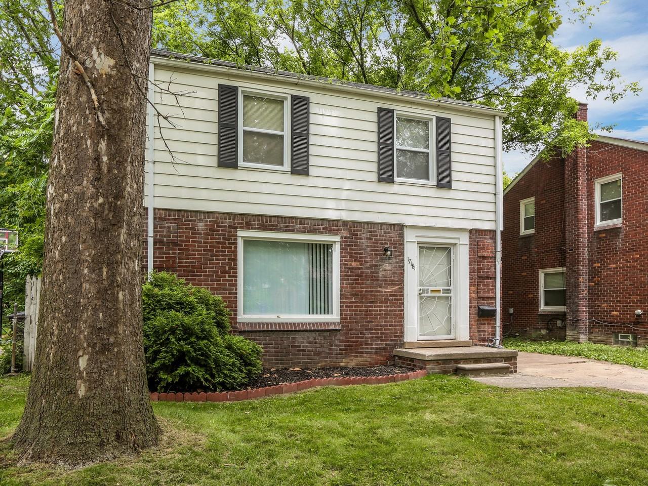 17181 Munich St - Photo 3 of 13