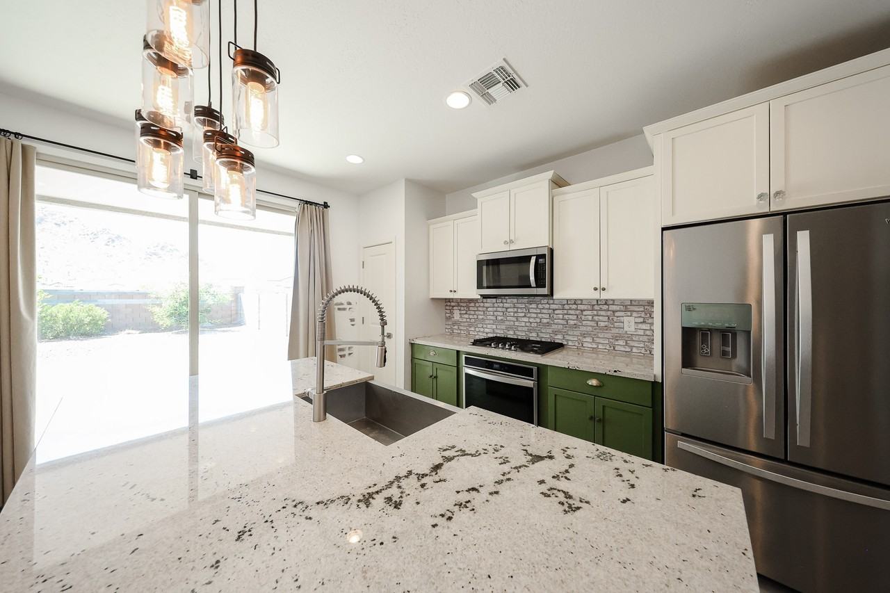 33948 N Beeblossom Trl - Photo 6 of 27