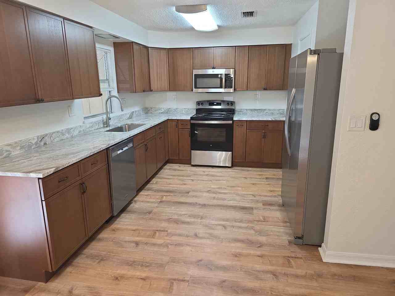 9205 N Fawn Way - Photo 2 of 20
