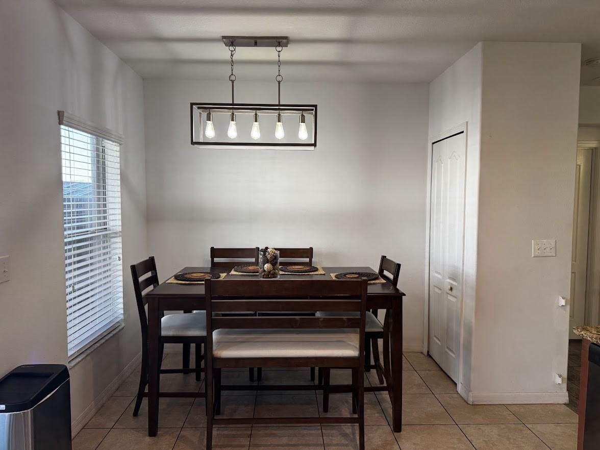 1310 Trailwater St - Photo 4 of 23