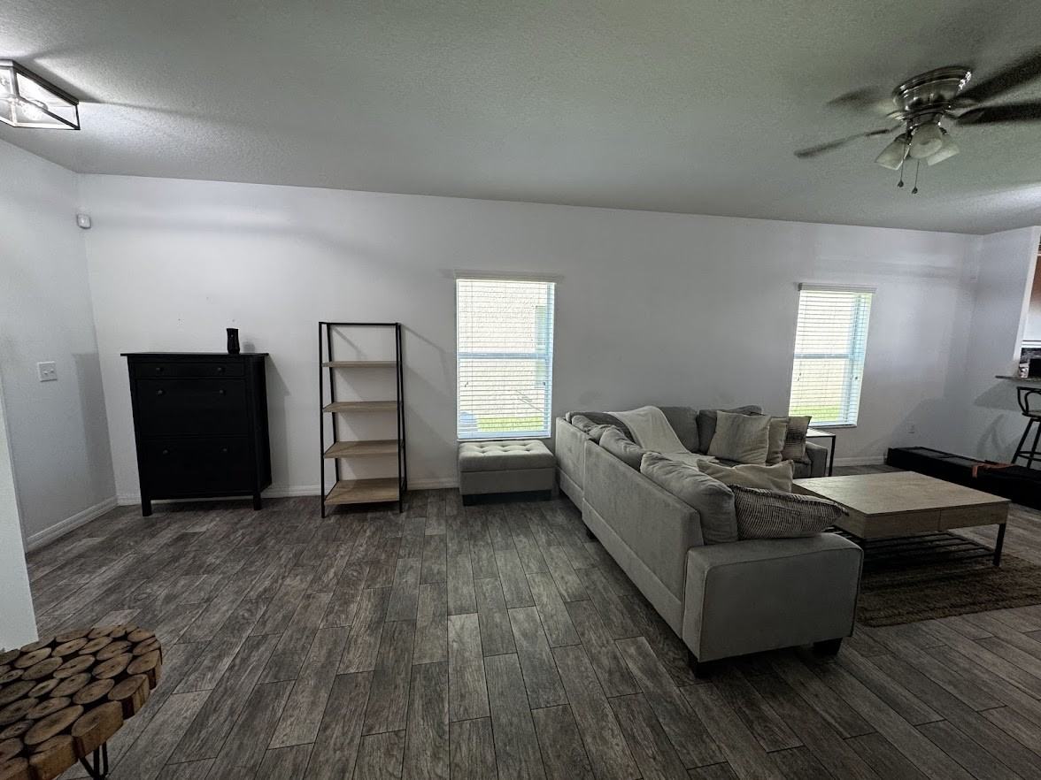 1310 Trailwater St - Photo 7 of 23