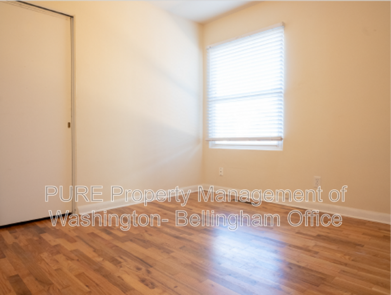 2720 Russell St - Photo 6 of 15
