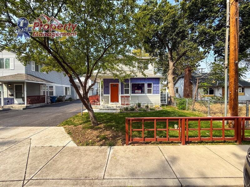 1681 S Cleveland St - Photo 2 of 11