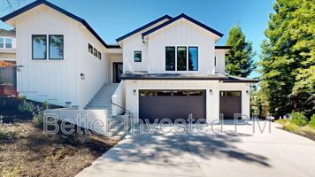 featured image of 1900 Lyon Ct