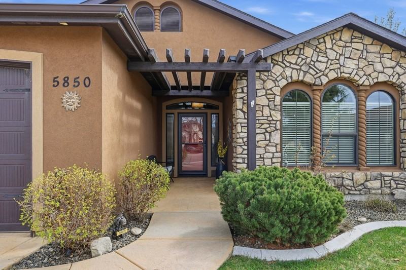 5850 N Rio Lomas Ave - Photo 3 of 50