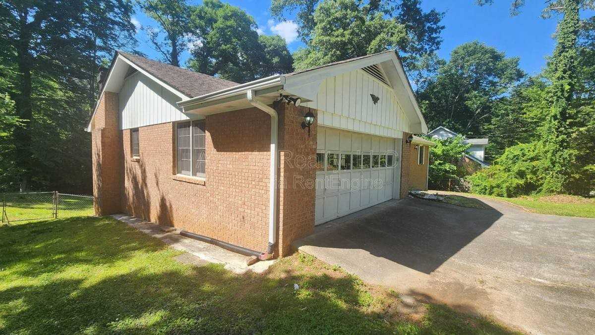 3341 Rae Pl - Photo 2 of 10