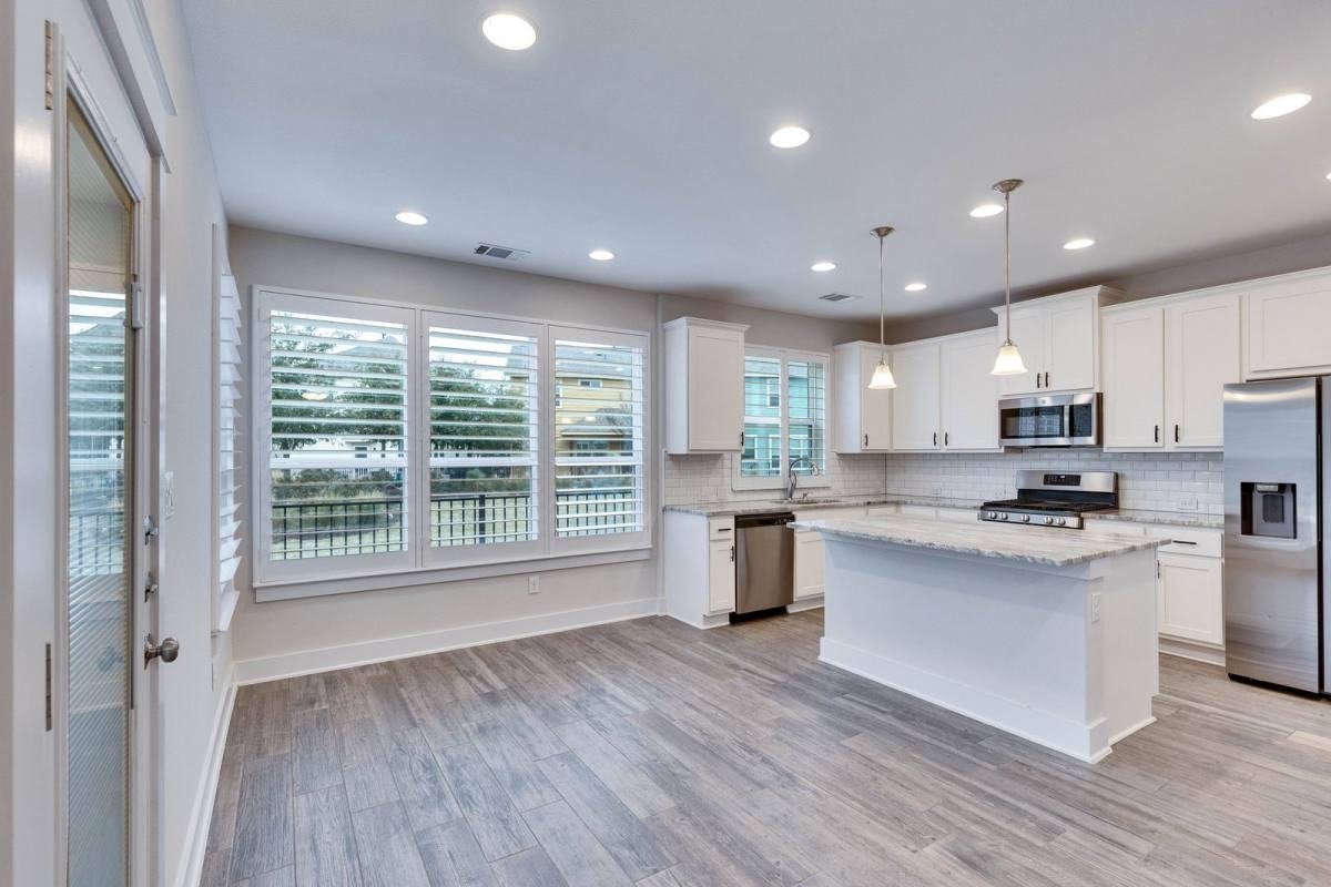 156 Alexander - Photo 2 of 10