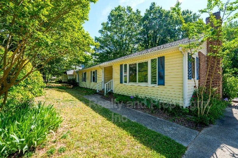 21014 Pine Ridge Dr - Photo 2 of 29