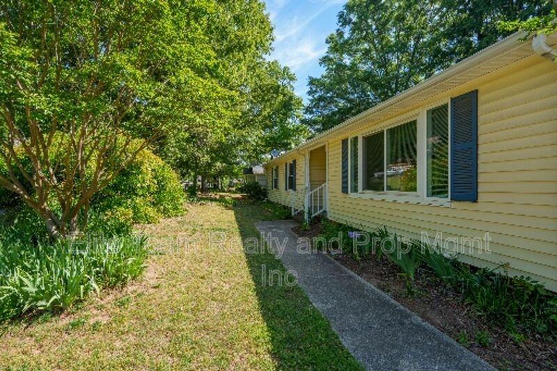 21014 Pine Ridge Dr - Photo 3 of 29