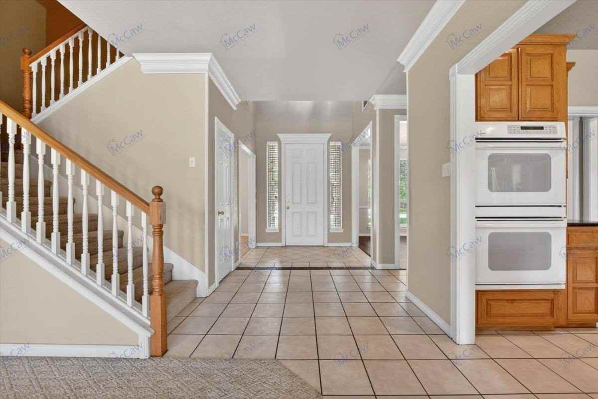 914 Dove Creek Trl - Photo 3 of 10