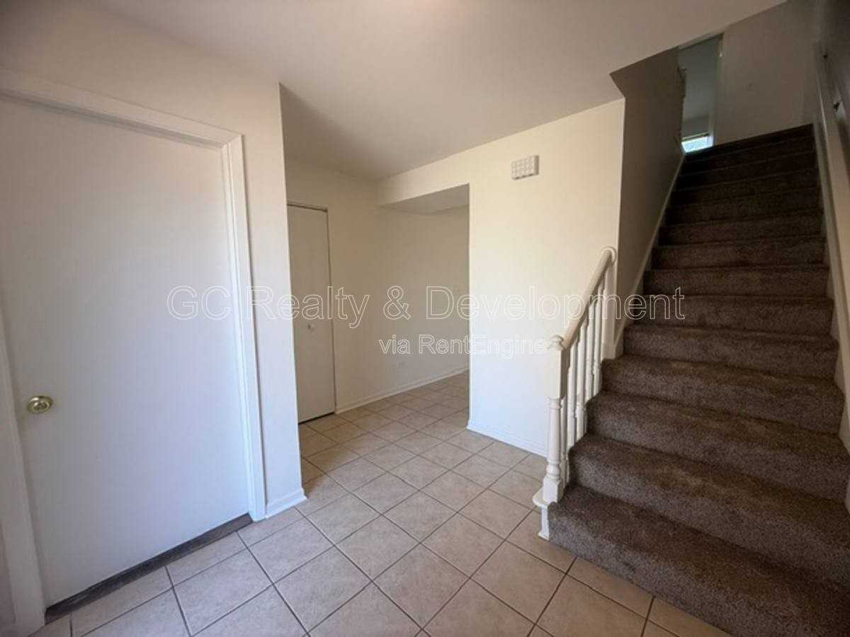 57 Morningside Dr #57 - Photo 2 of 10