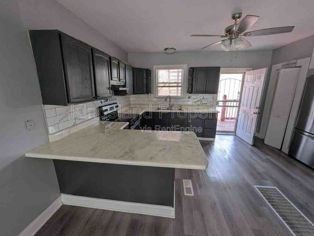 Ava Dr - Photo 5 of 10