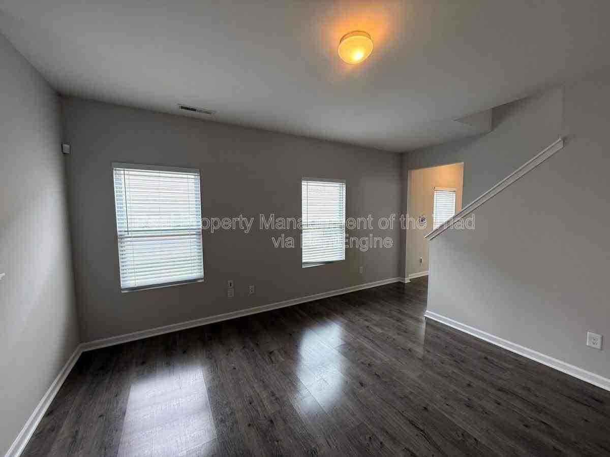 5836 Springer Dr - Photo 2 of 10