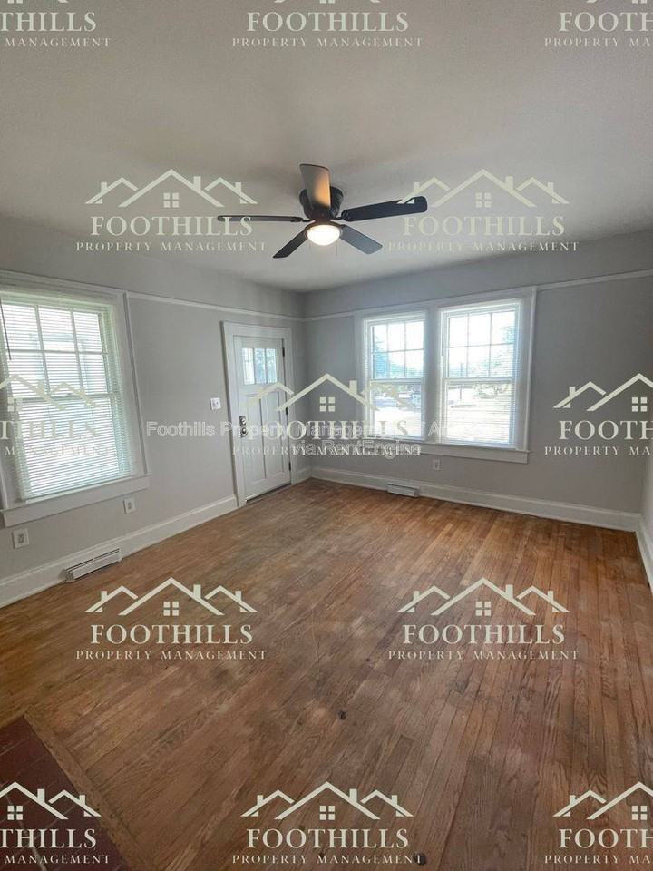 509 N Fant St - Photo 3 of 10