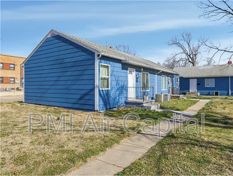 4910 E Gilbert St - Photo 2 of 9