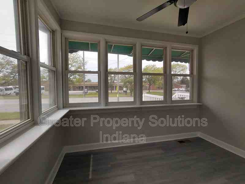 9605 Kennedy Ave - Photo 2 of 9