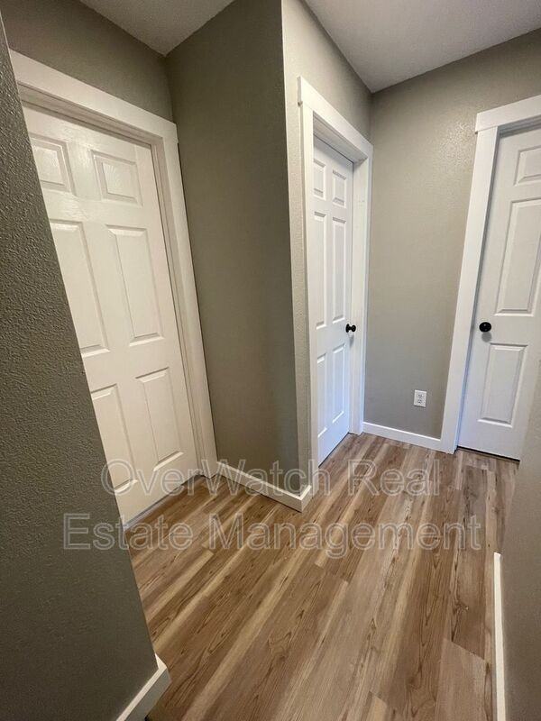 6131 Prosperity Dr - Photo 7 of 13