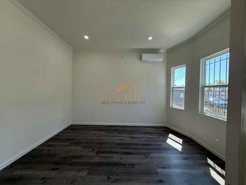 354 Peralta St - Photo 2 of 13