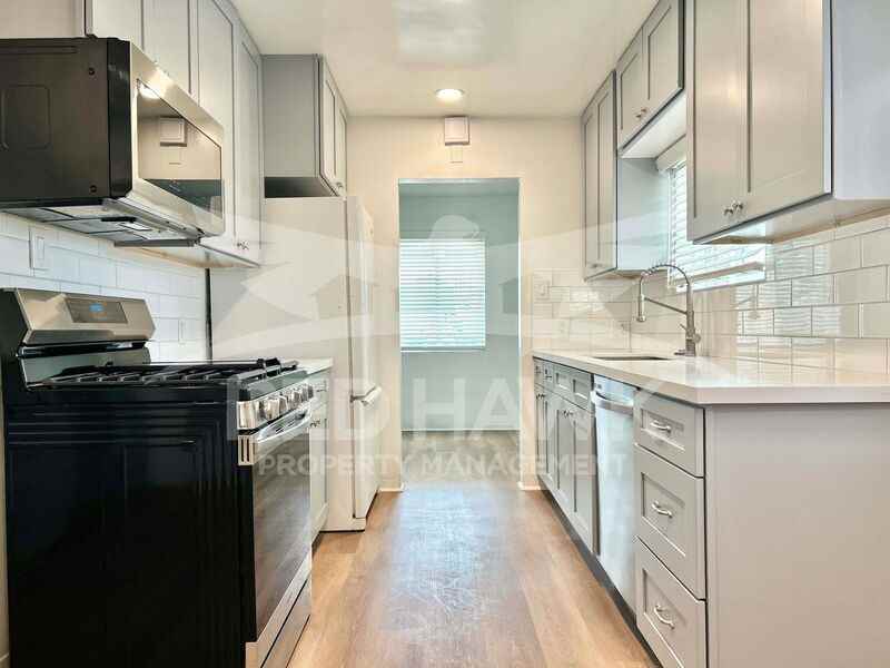 751 W 3rd Pl - Photo 6 of 24