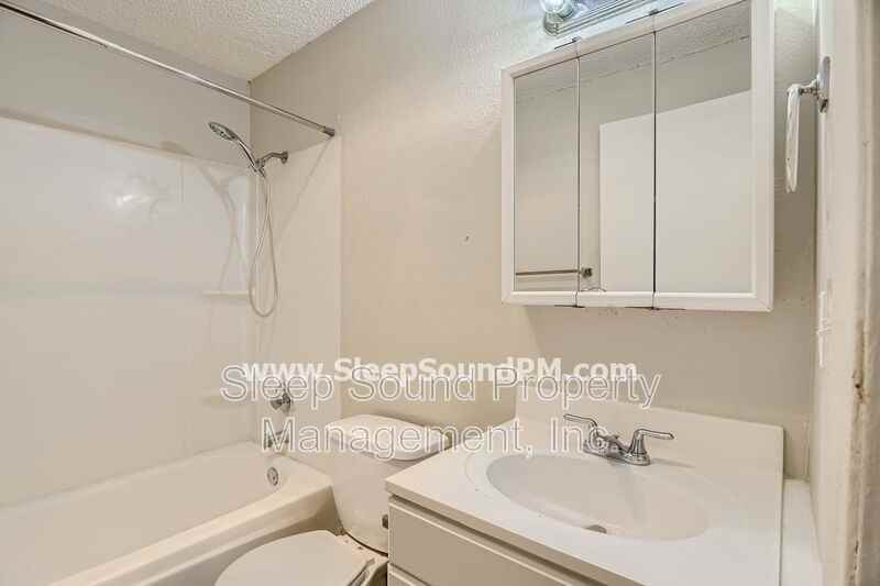 691 Molalla Ave #15 - Photo 2 of 17