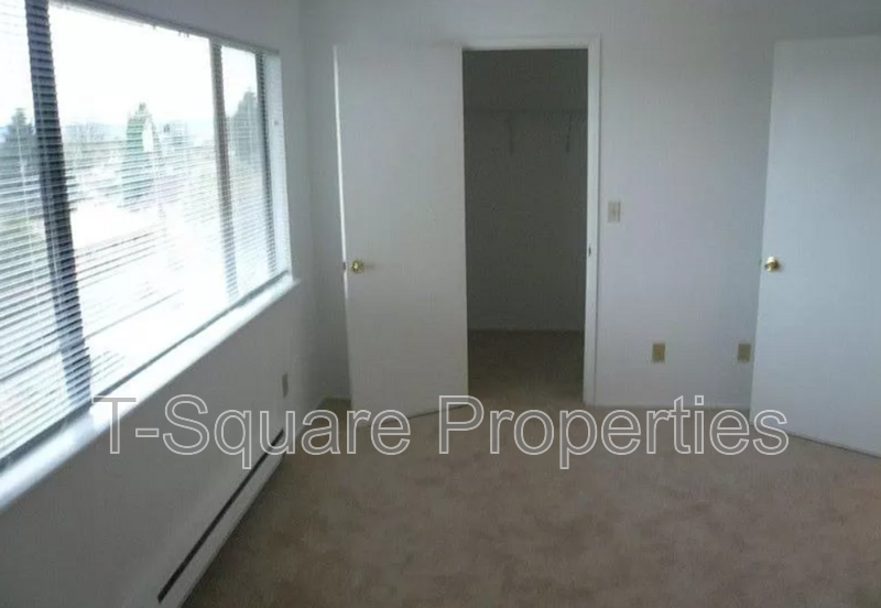 5209 S 4th Ave #A - Photo 5 of 8