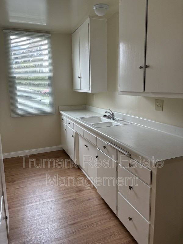 3830 Orangedale Ave #3 - Photo 5 of 10