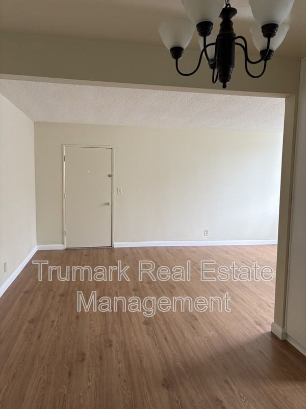 3830 Orangedale Ave #3 - Photo 6 of 10