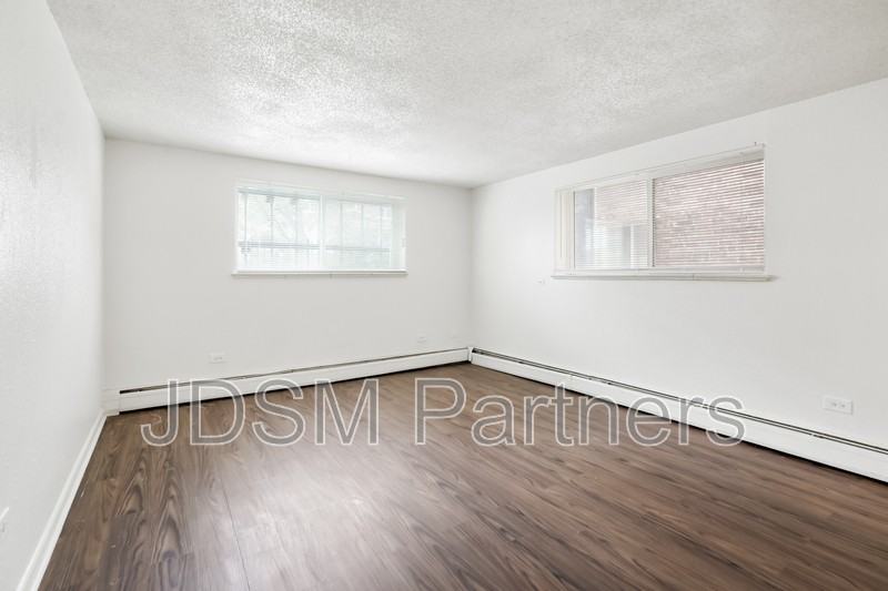 1415 N Pearl St #102