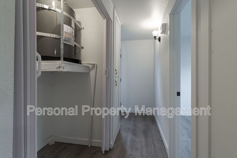 4325 E 17th St #1 - Photo 6 of 11