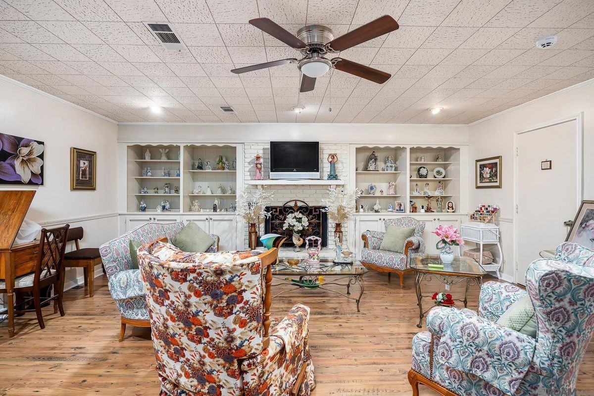 1891 Erlanger Dr - Photo 7 of 17