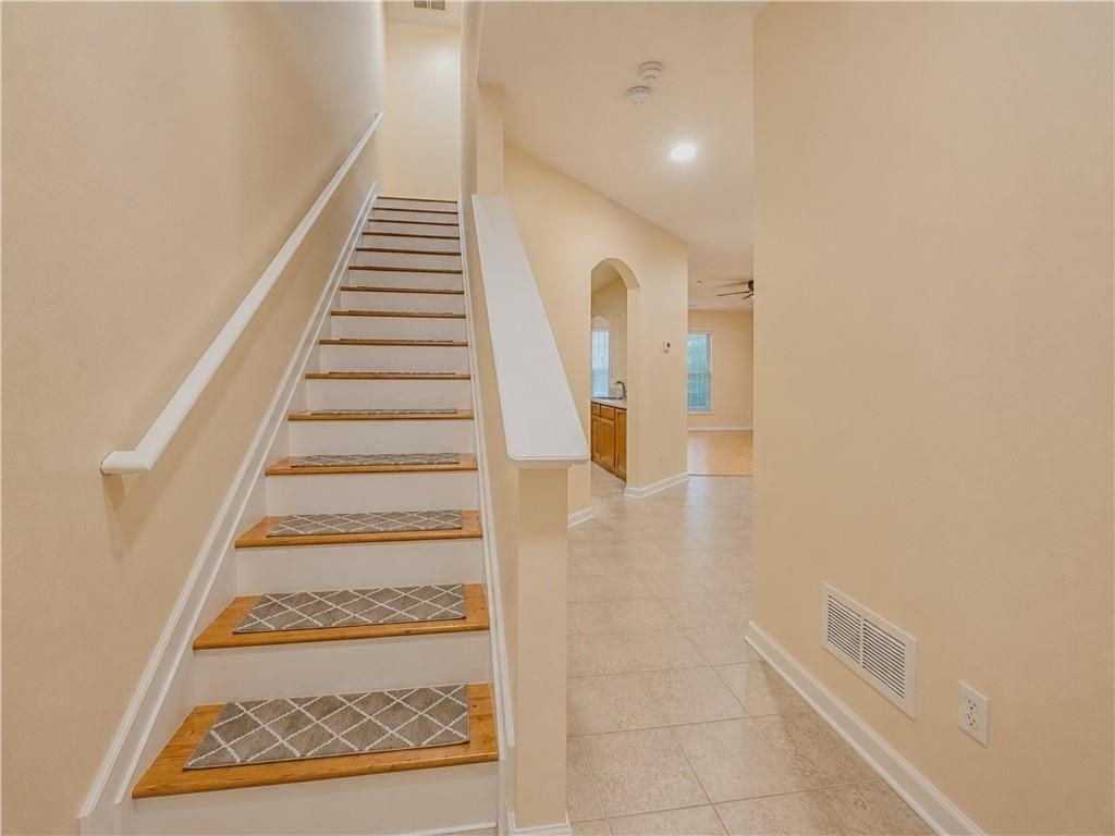 90 Golden Pine Rd - Photo 3 of 23