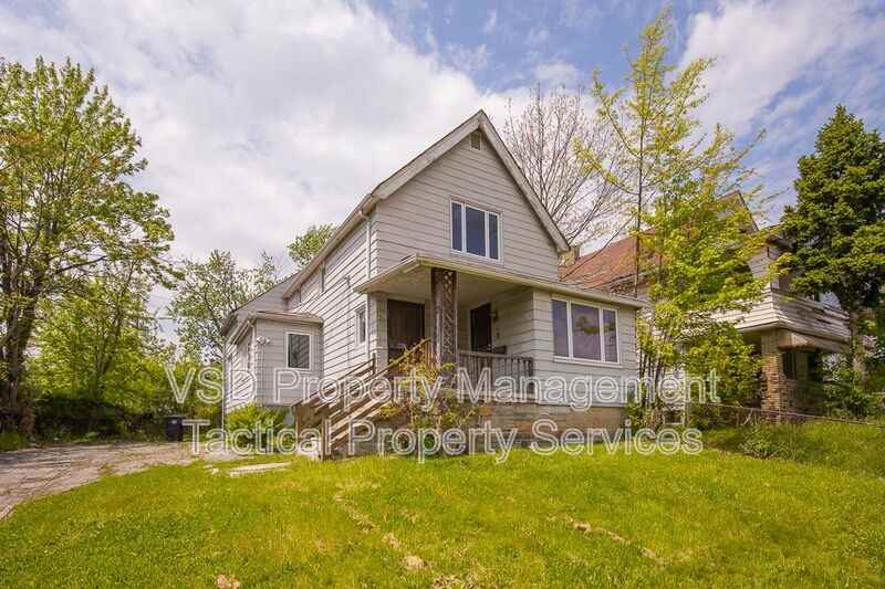 3408 East Blvd #2 - Photo 3 of 20