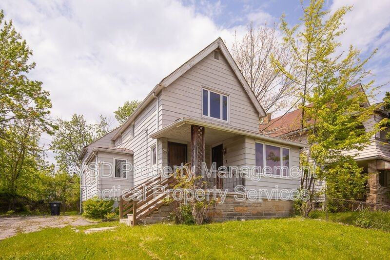 3408 East Blvd #2 - Photo 7 of 20