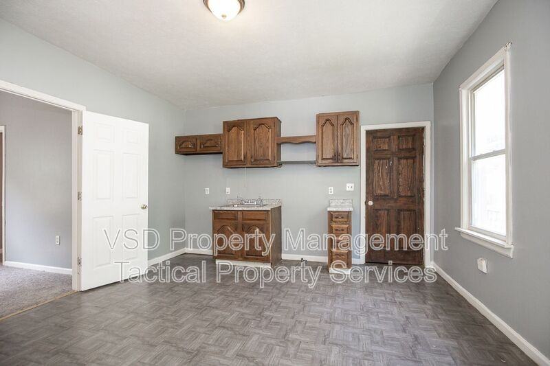 3651 East Dr #3REAR - Photo 5 of 13