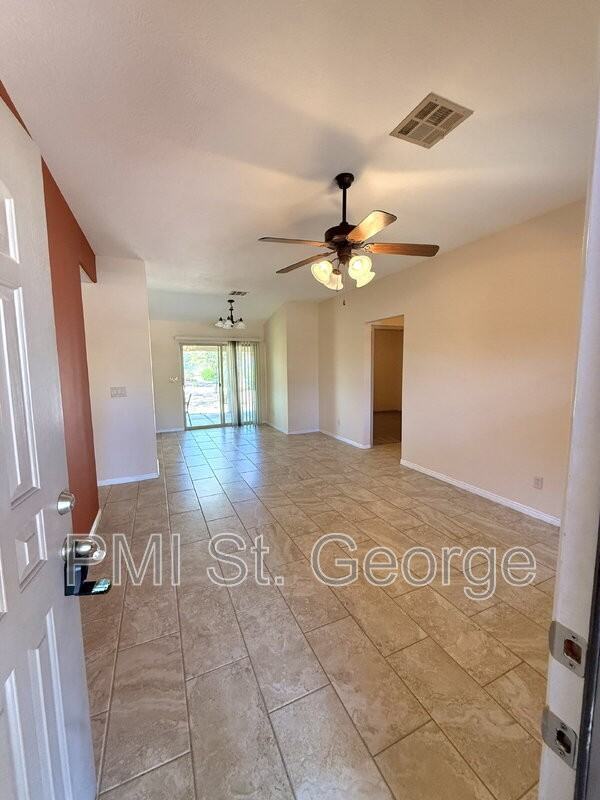 352 Westsouth - Photo 4 of 33