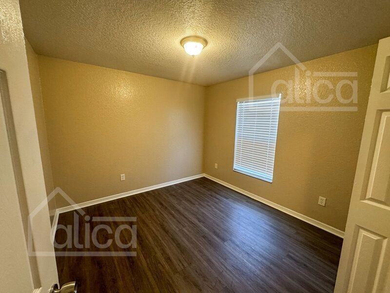 1317 14th St S - Photo 6 of 10